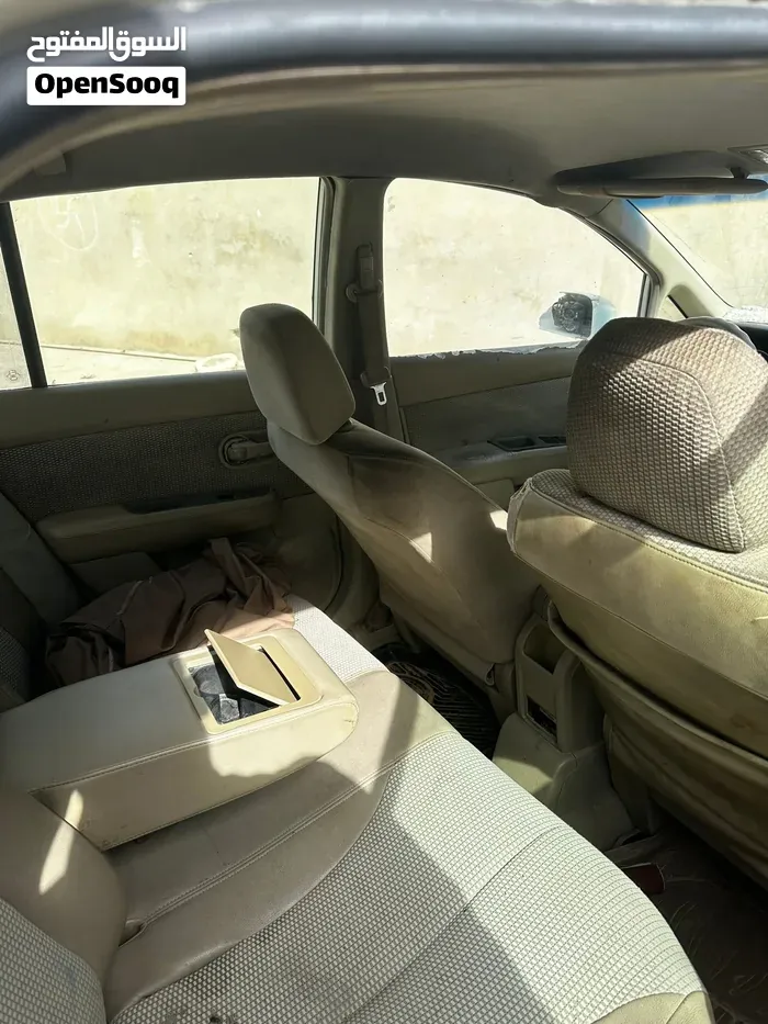 Nissan Tiida 2008 photo 4