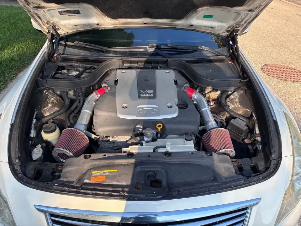 Infiniti G37 2012 photo 5