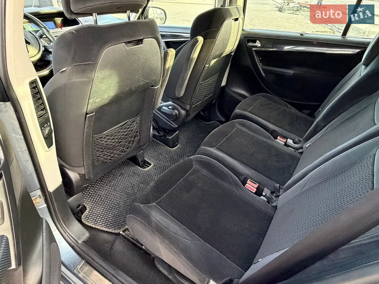 Citroen C4 Picasso 2009 photo 4