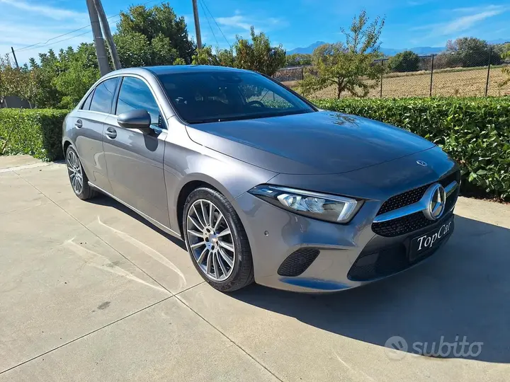 Mercedes-Benz A 180 2026 photo 4