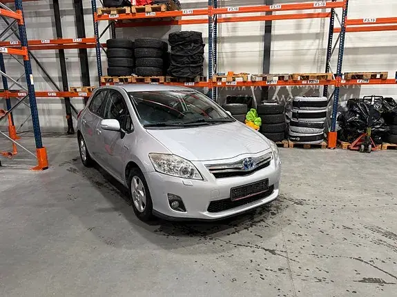 Toyota Auris 2011 photo 3