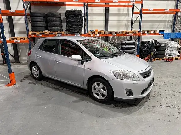 Toyota Auris 2011 photo 4