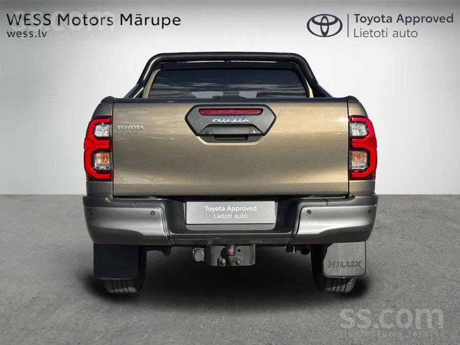 Toyota Hilux 2024 photo 4