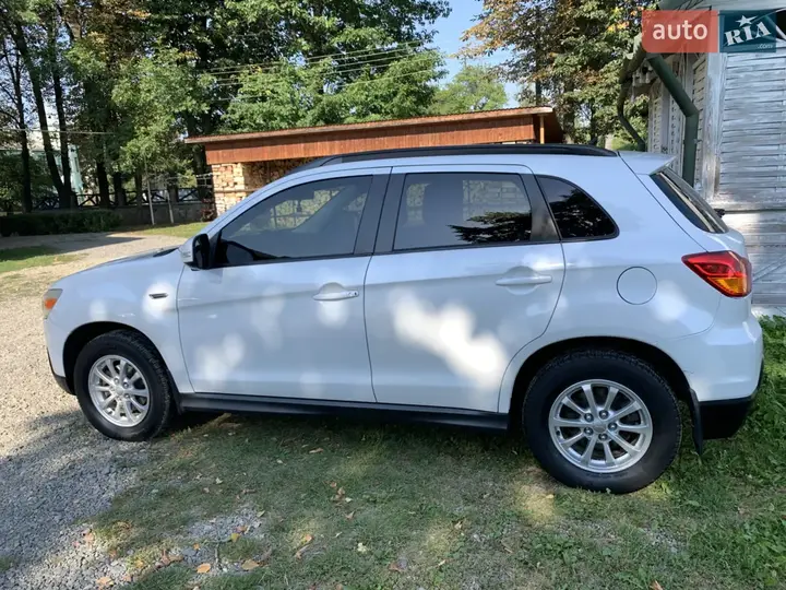 Mitsubishi Asx 2011 photo 3