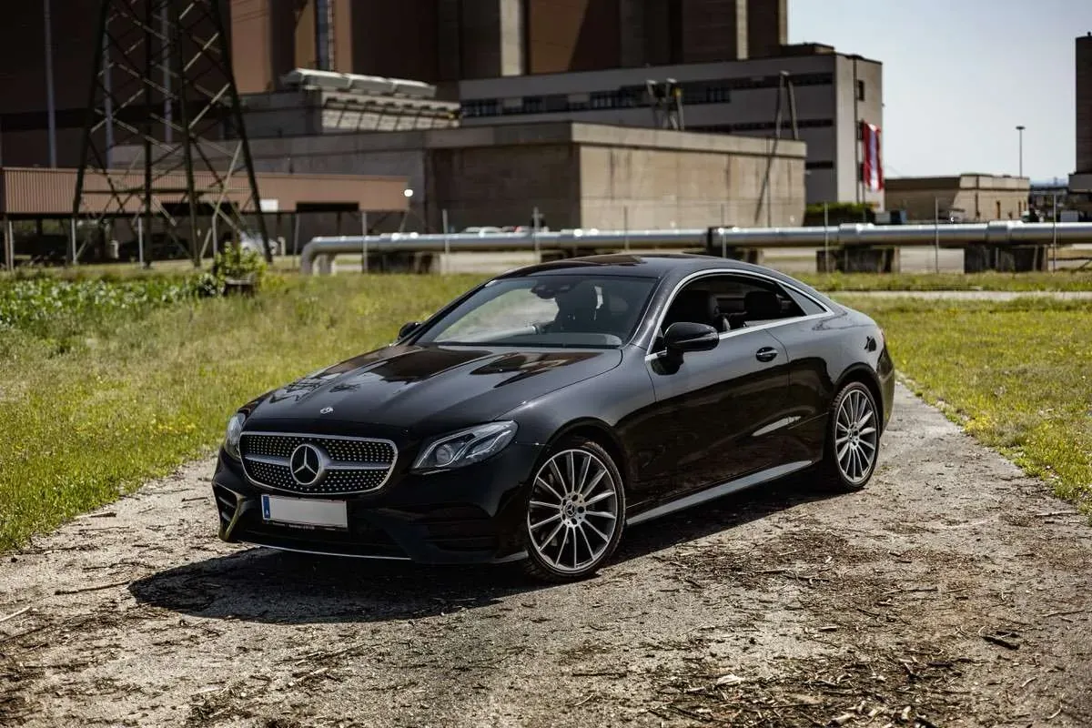 Mercedes-Benz E-Class 2019 photo 3