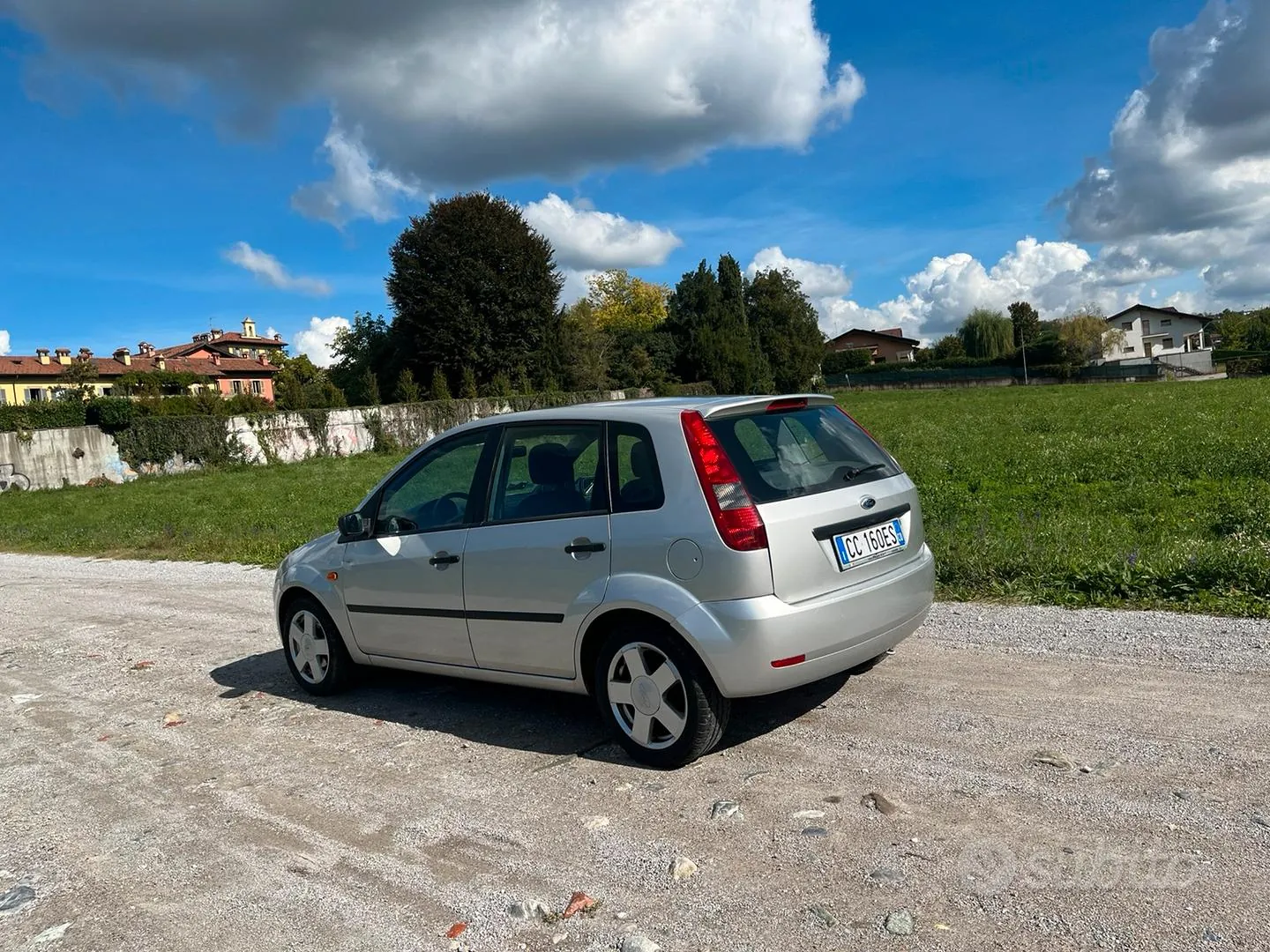 Ford Fiesta 2002 photo 4