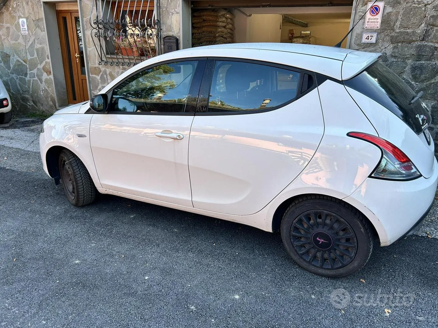 Lancia Ypsilon 2014 photo 4
