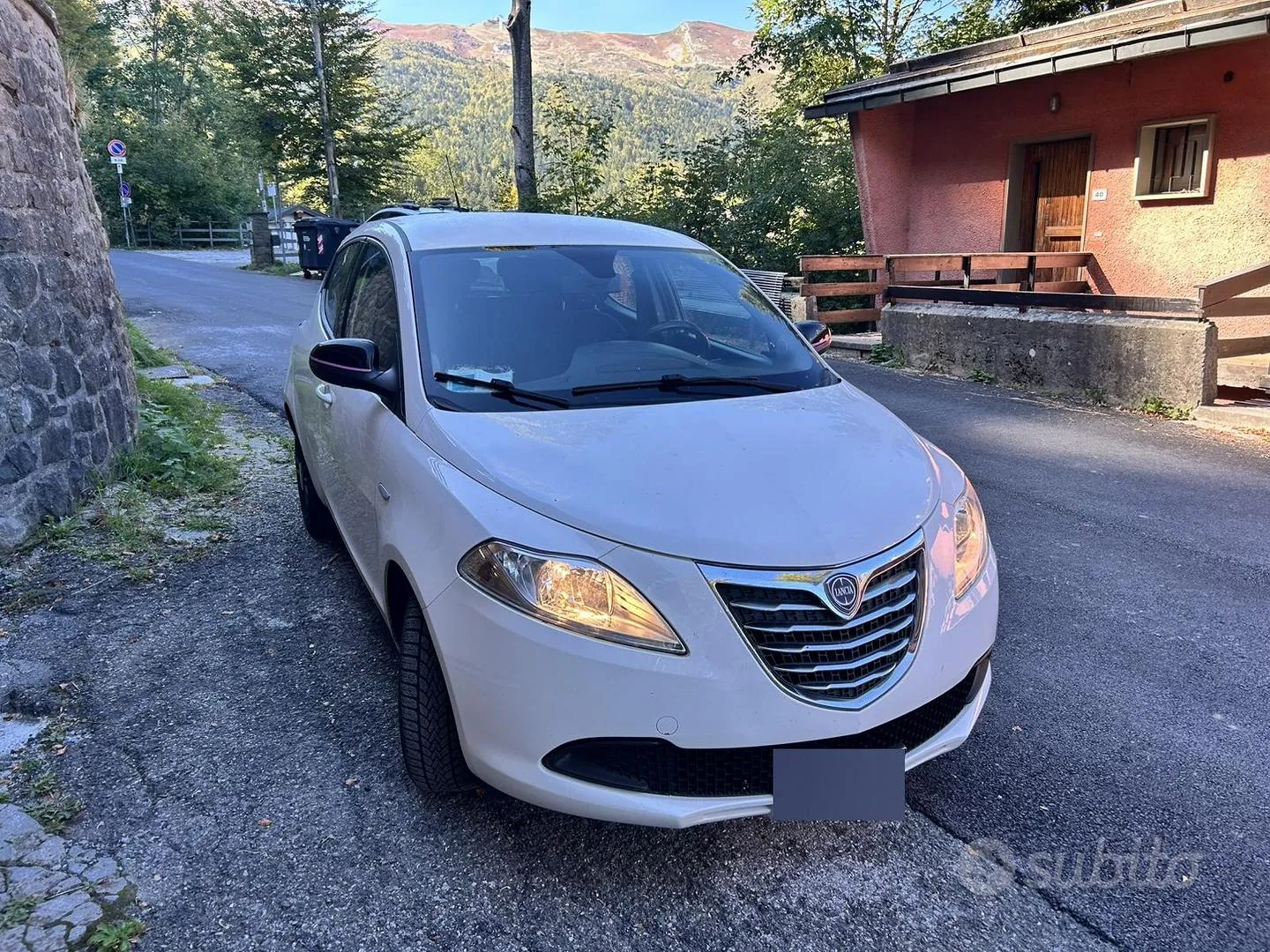 Lancia Ypsilon