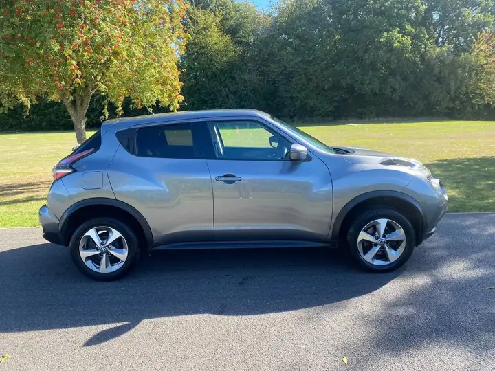 Nissan Juke 2018 photo 2