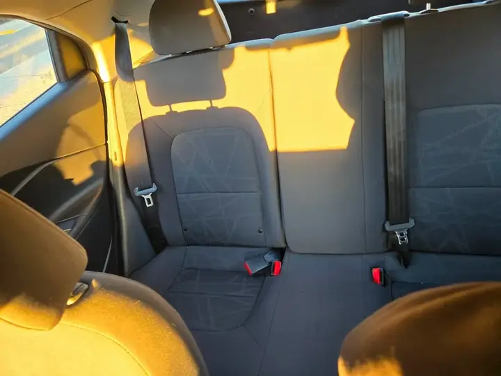 Kia Rio 2013 photo 2