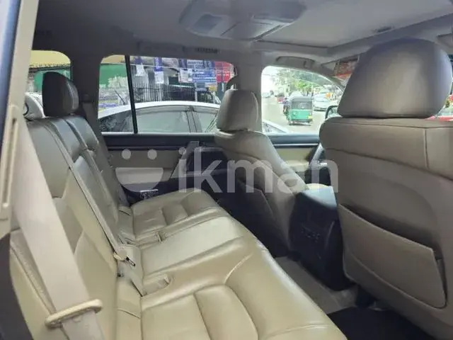 Toyota Land Cruiser 2011 photo 3