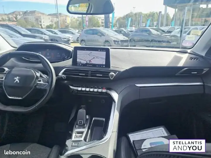 Peugeot 3008 2018 photo 2