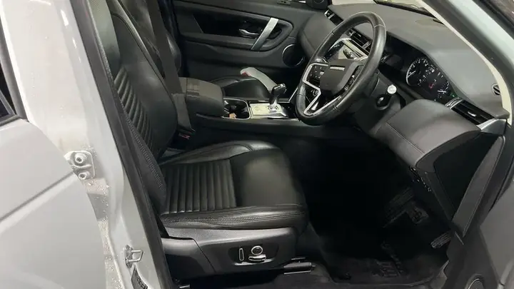 Land Rover Discovery Sport 2021 photo 3