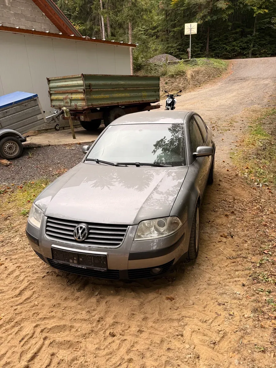 Volkswagen Passat 2003 photo 2