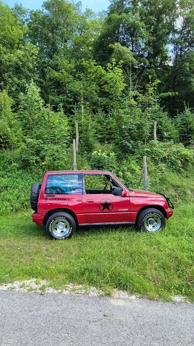 Suzuki Vitara 1996 photo 3