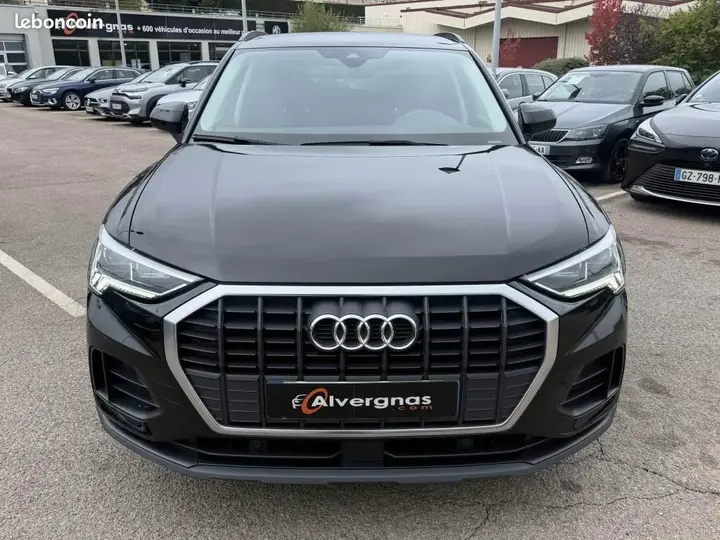 Audi Q3 2022 photo 2