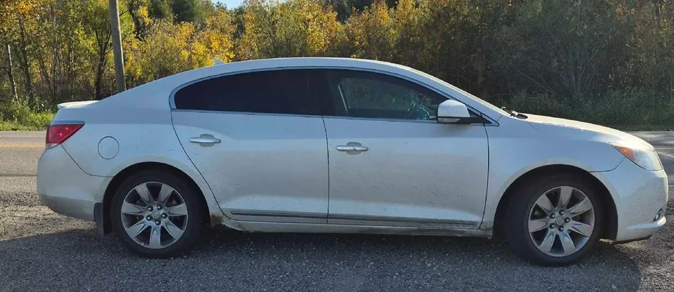 Buick Lacrosse 2011 photo 4