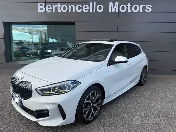 BMW 118I