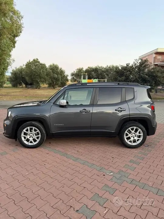 Jeep Renegade 2022 photo 4
