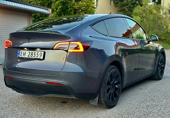 Tesla Model Y 2021 photo 4