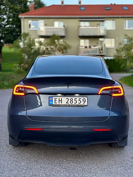 Tesla Model Y 2021 photo 5