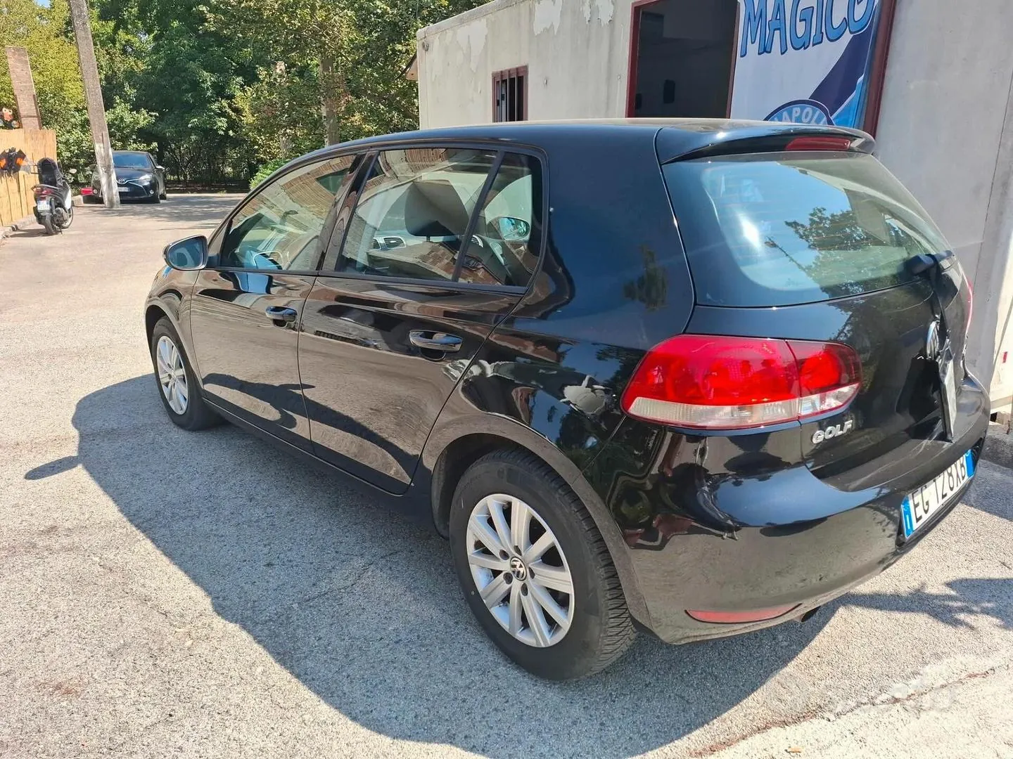 Volkswagen Golf 2011 photo 3