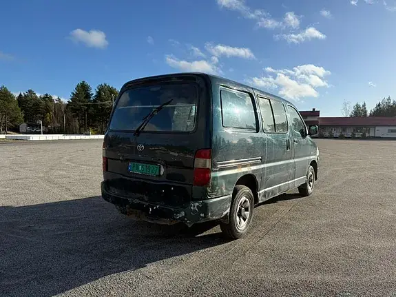 Toyota Hiace 2009 photo 5