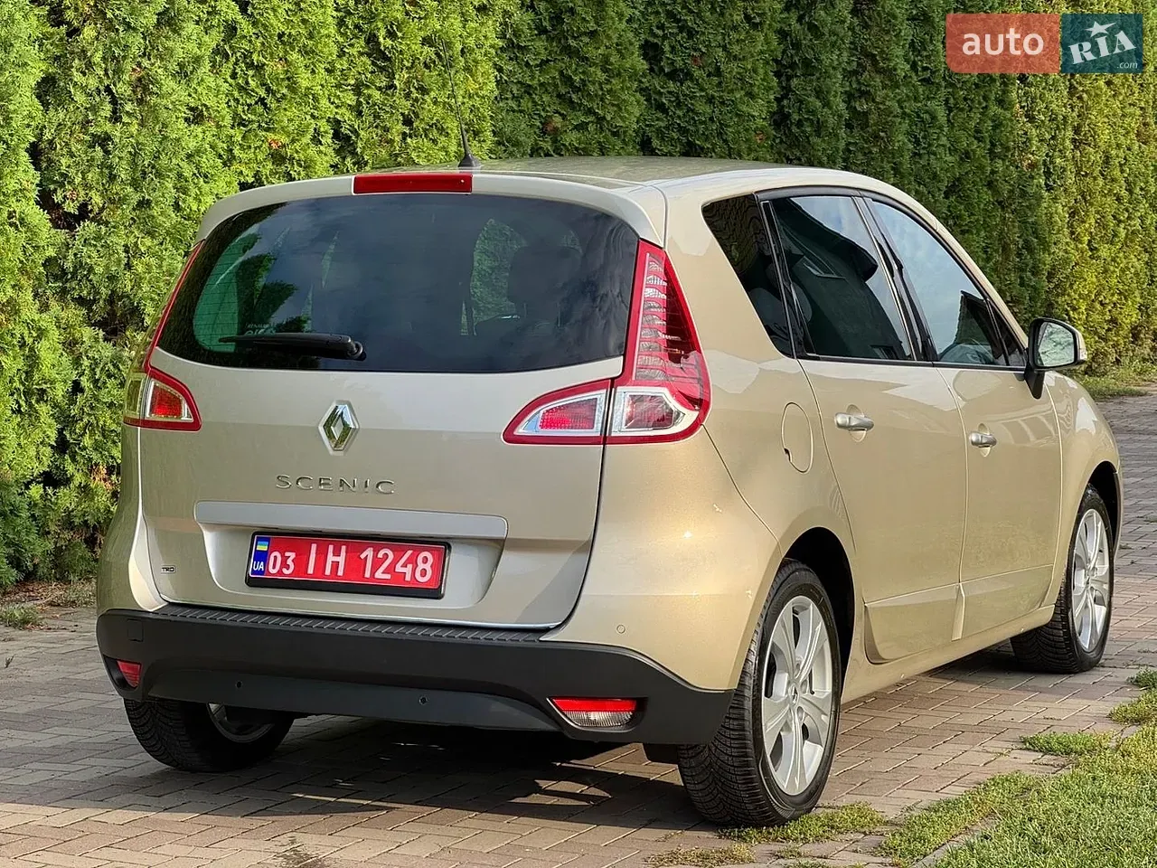 Renault Scenic 2010 photo 4