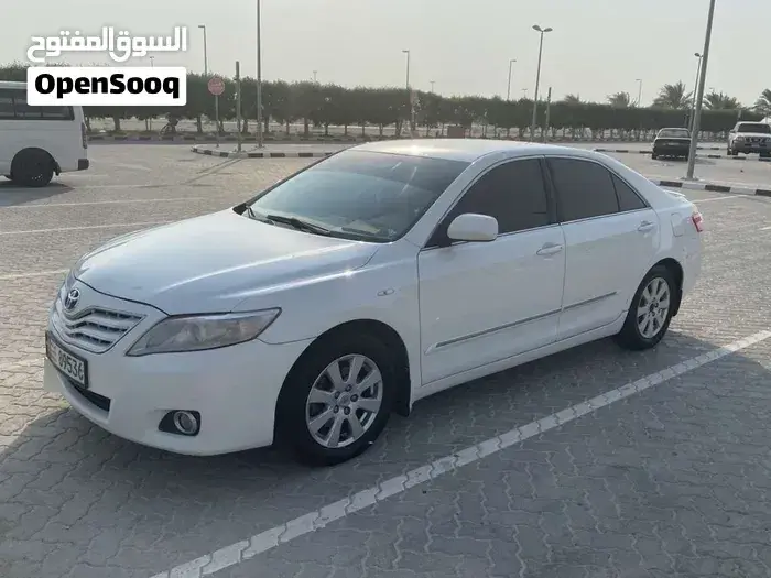 Toyota Camry 2011 photo 2