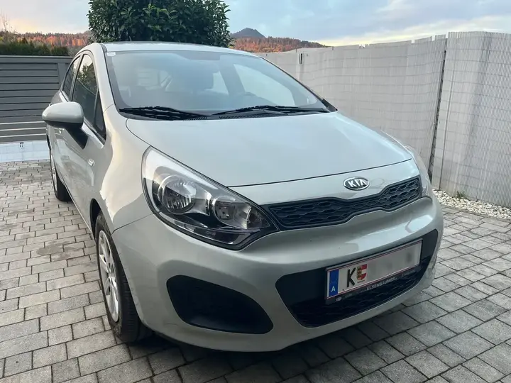Kia Rio 2011 photo 3