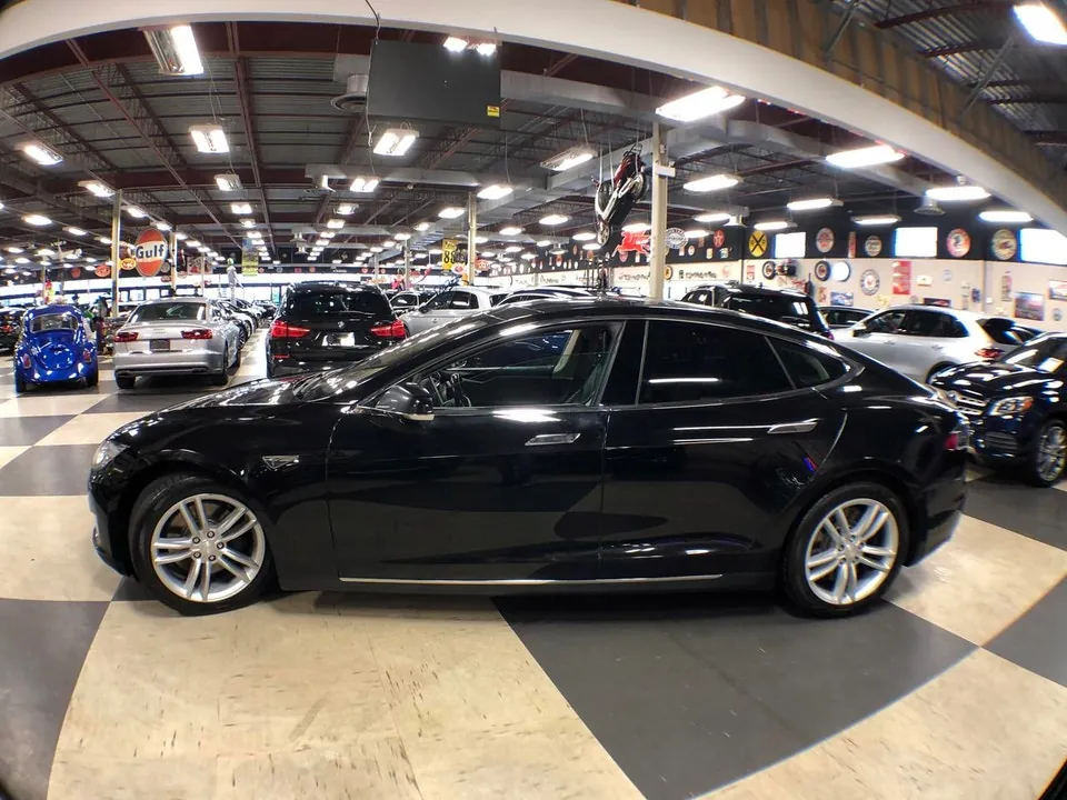 Tesla Model S 2016 photo 5