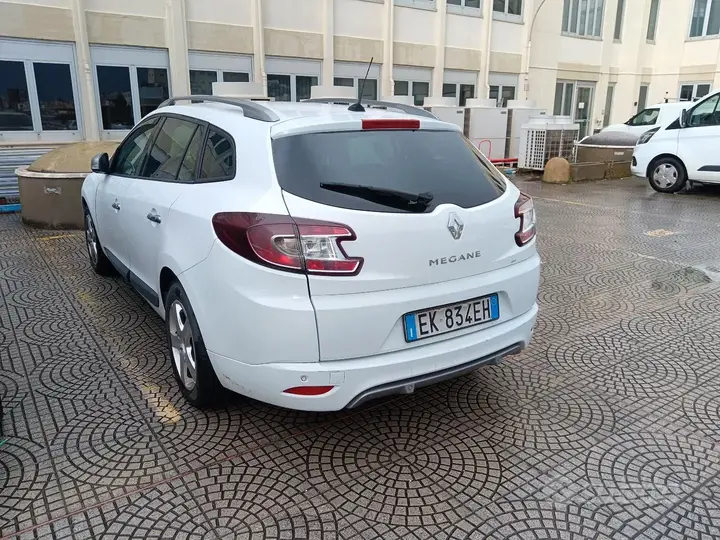 Renault Megane 2011 photo 3