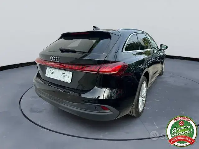 Audi A5 Avant 2025 photo 2