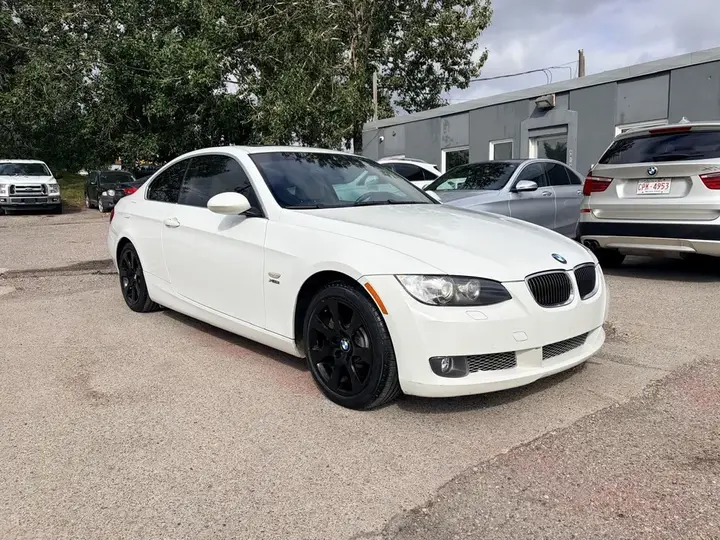 BMW 3 Series 2009 photo 3