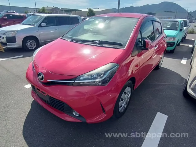 Toyota Vitz 2016 photo 2