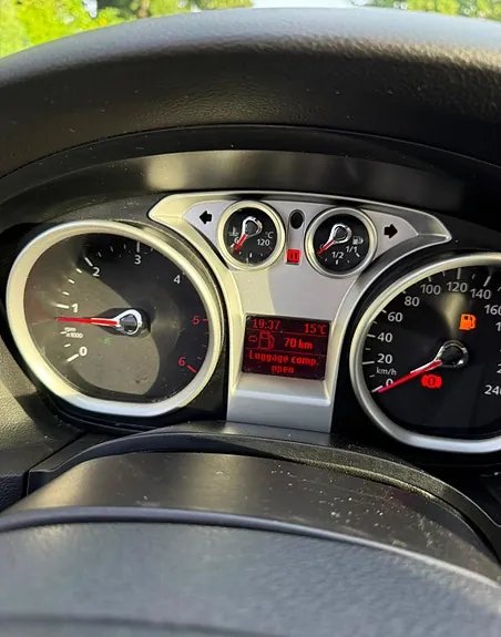 Ford Focus 2010 photo 4