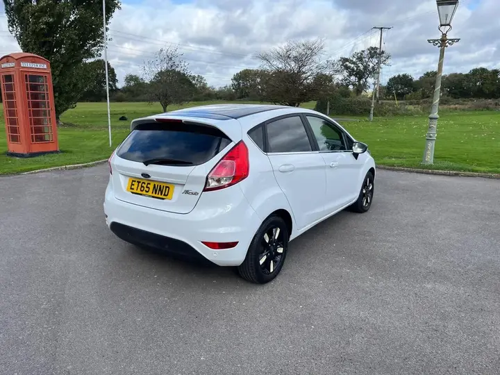 Ford Fiesta 2016 photo 3