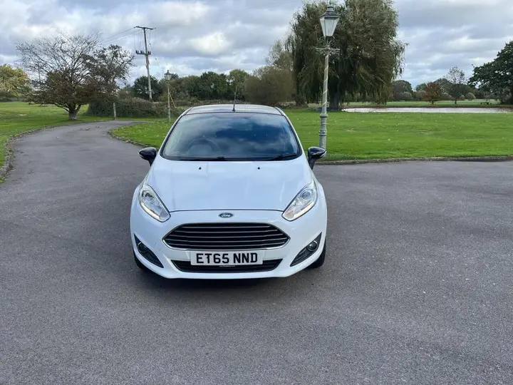 Ford Fiesta 2016 photo 4