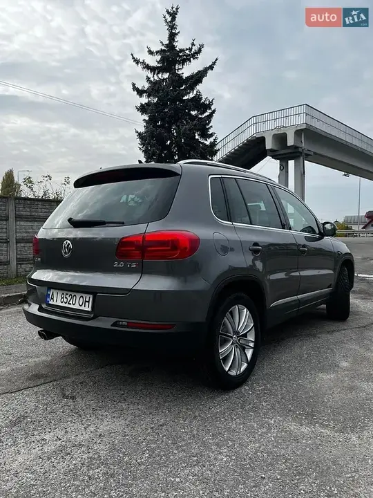 Volkswagen Tiguan 2012 photo 3