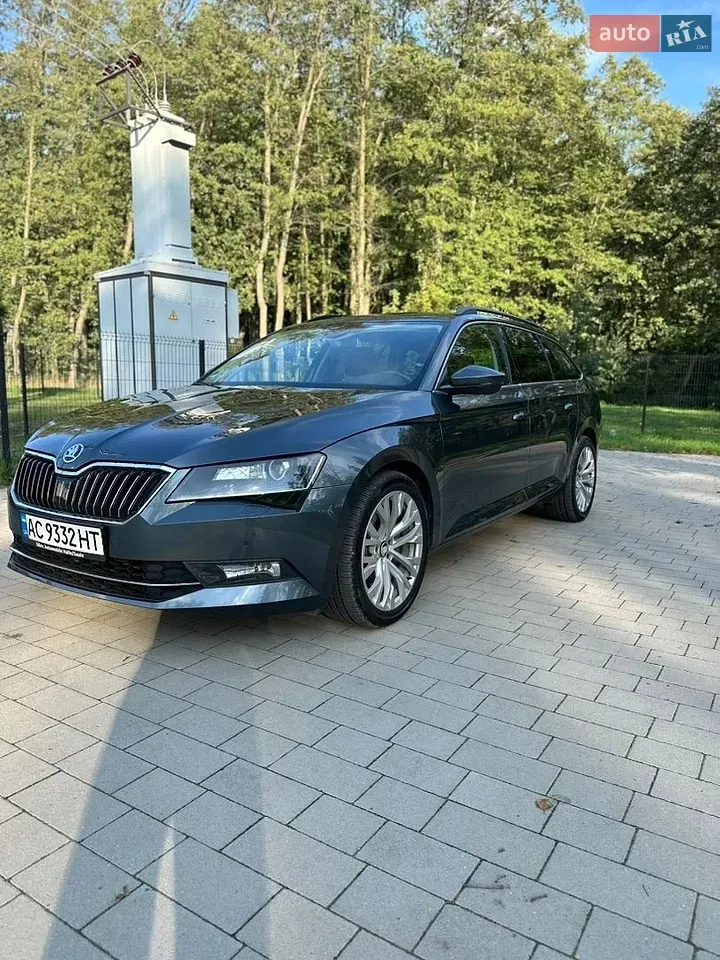 Skoda Superb 2016 photo 3