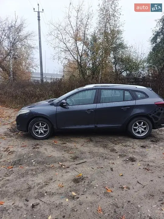 Renault Megane 2010 photo 2