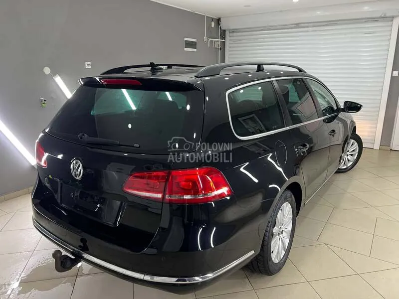Volkswagen Passat 2011 photo 4