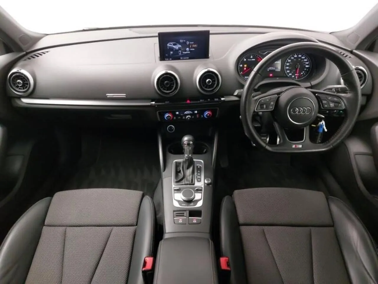 Audi A3 2019 photo 3