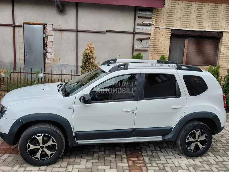 Dacia Duster 2017 photo 4