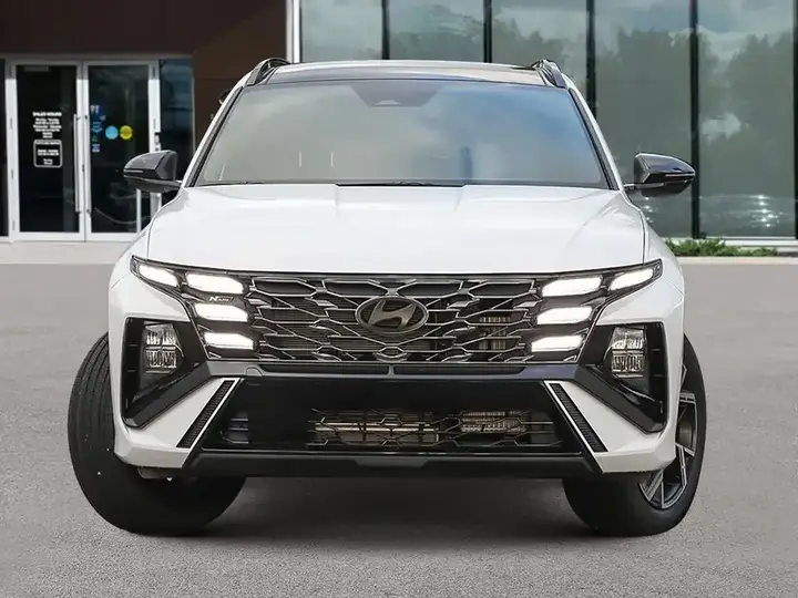 Hyundai Tucson Hybrid 2026 photo 2