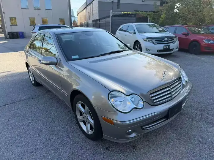Mercedes-Benz C-Class 2007 photo 3