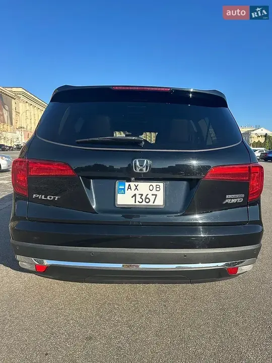 Honda Pilot 2018 photo 2