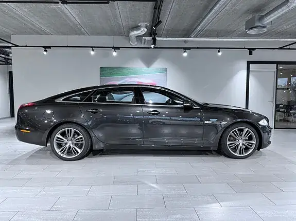 Jaguar Xj 2011 photo 4