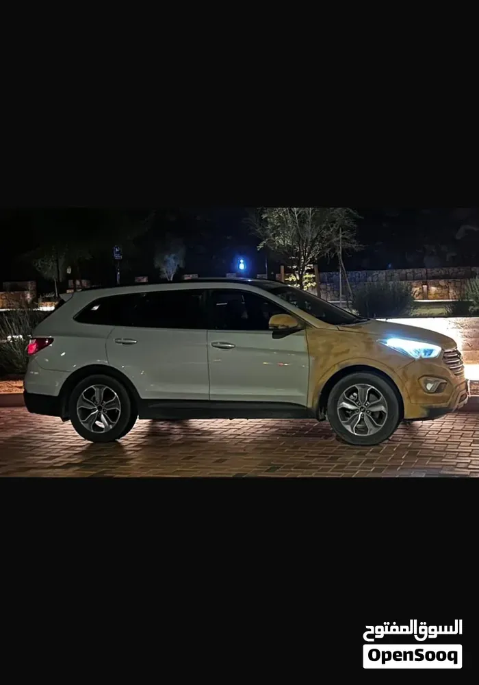 Hyundai Grand Santa Fe 2016 photo 3