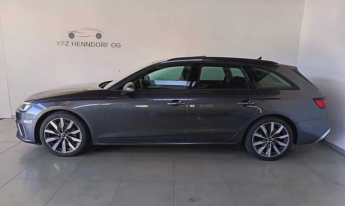 Audi A4 2023 photo 3